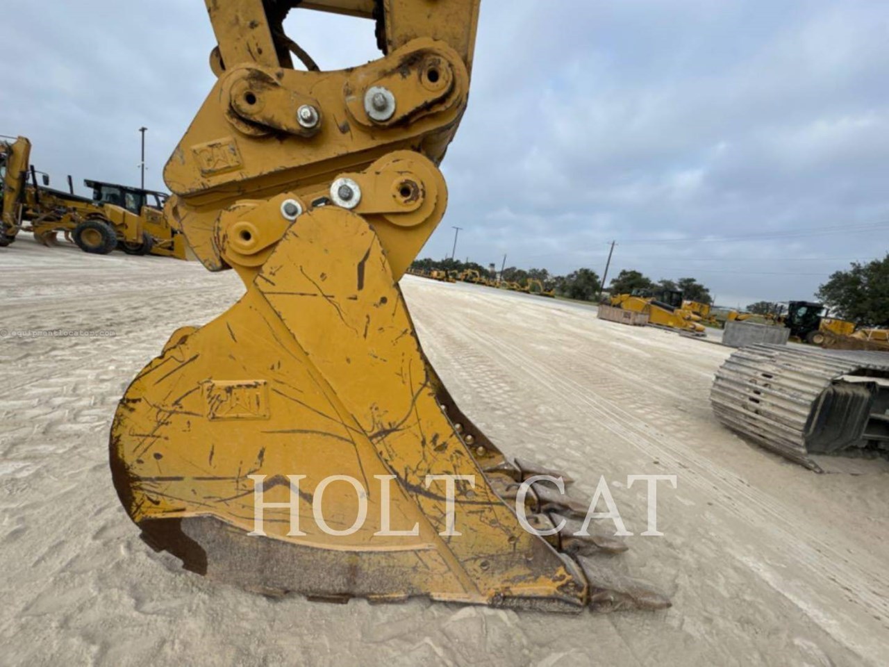 2023 Caterpillar 340 10 TC Image 10
