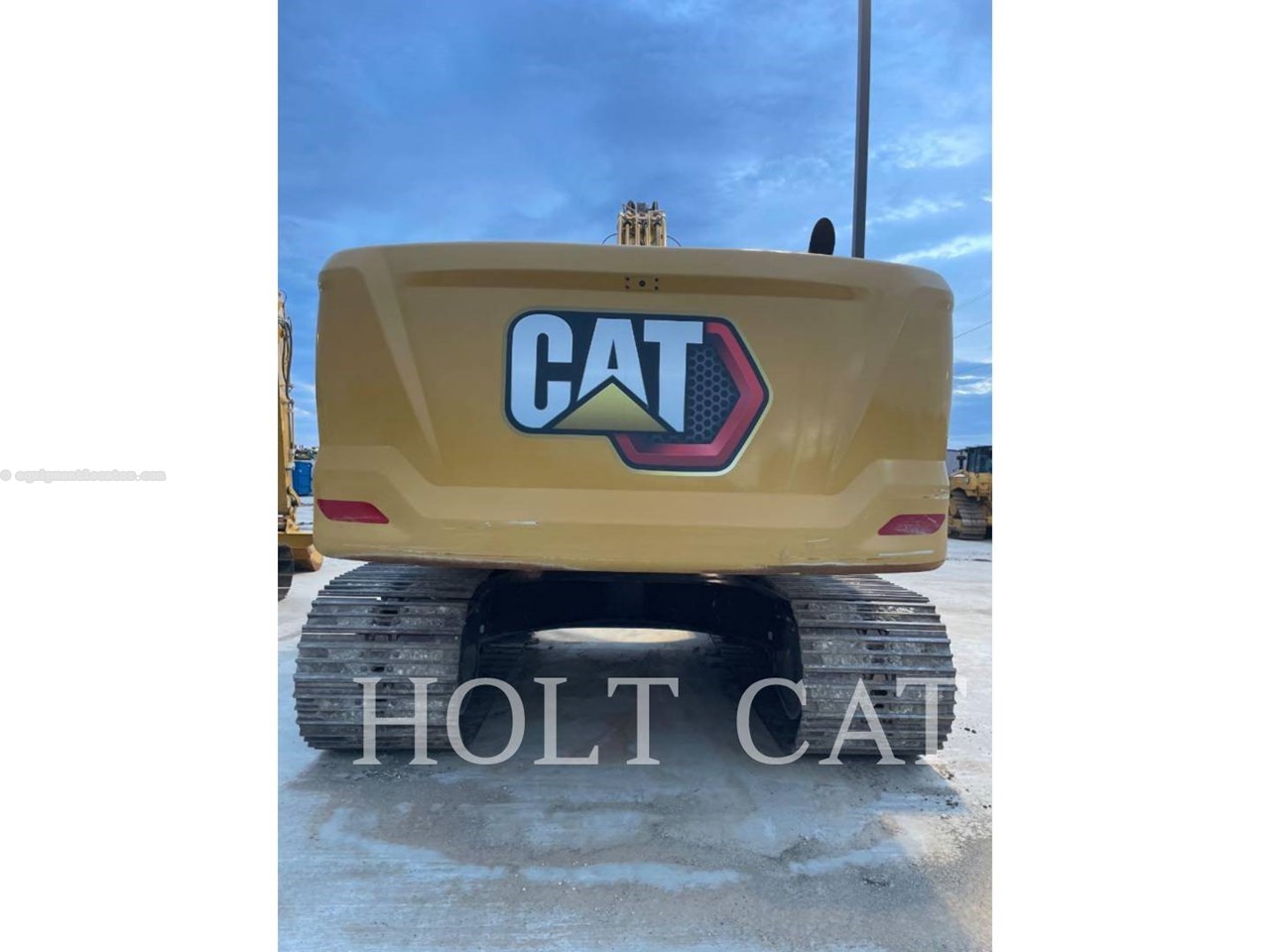 2023 Caterpillar 340 10 TC Image 4
