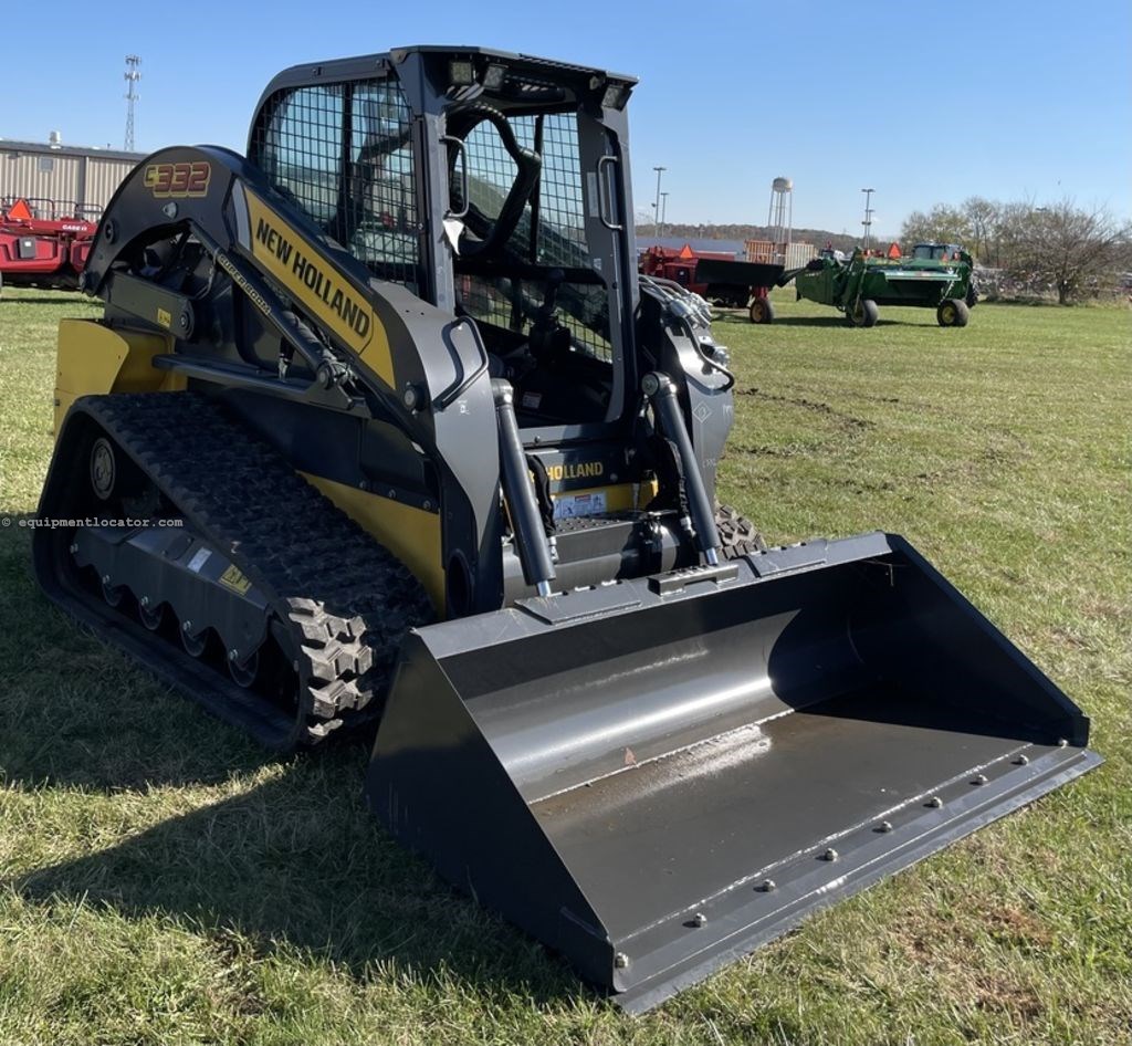 2025 New Holland Compact Track Loaders C332 Image 5
