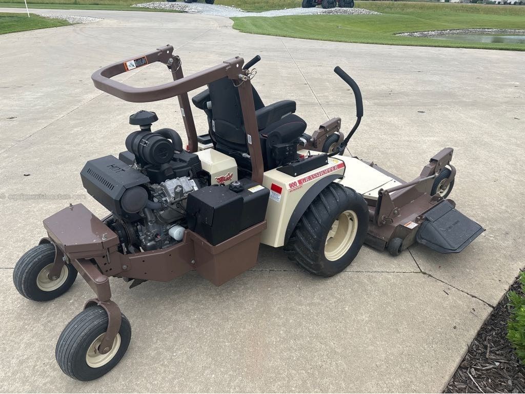 2021 Grasshopper 937G3-EFI Image 4