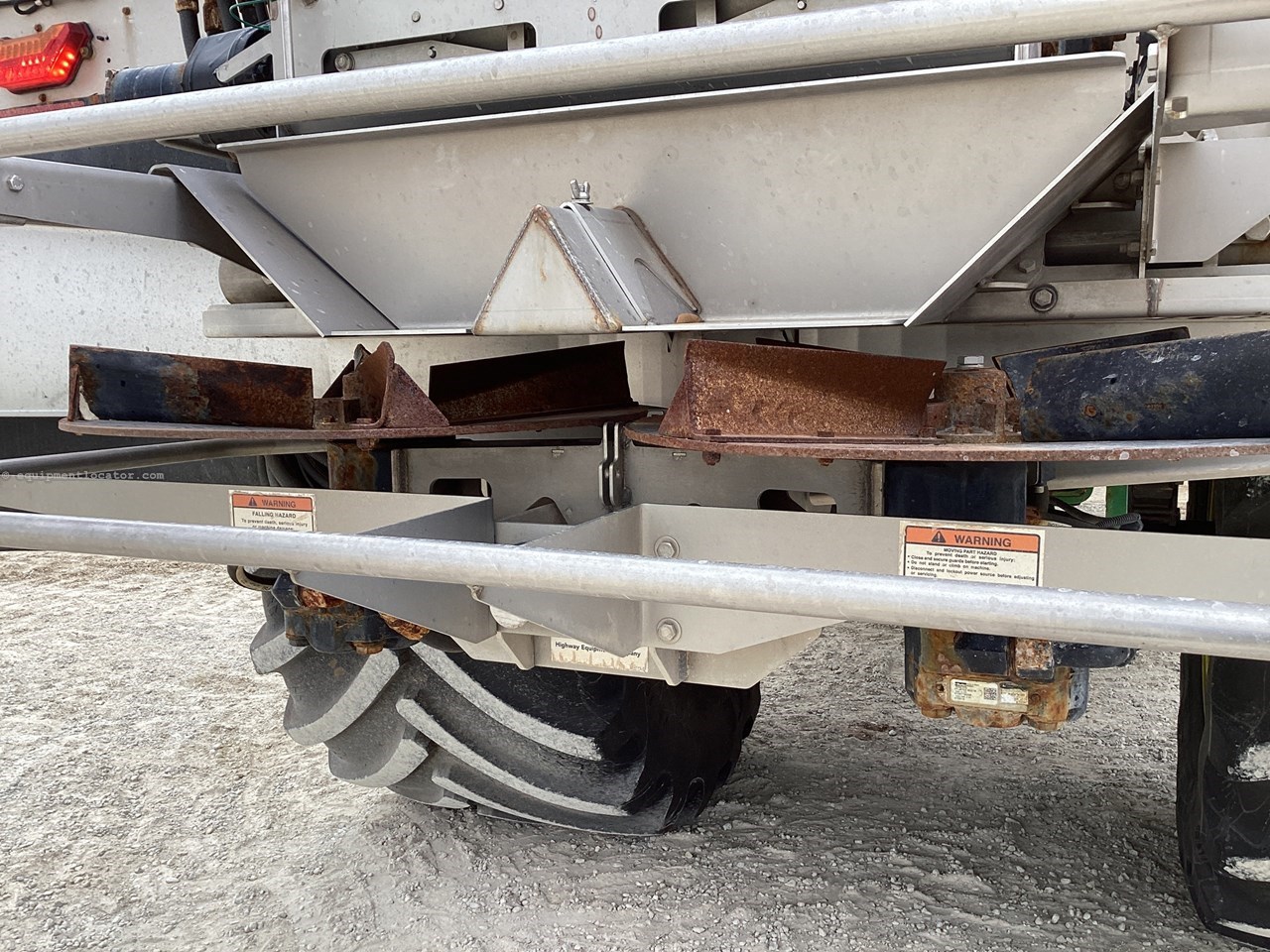 2023 John Deere 800R Image 30