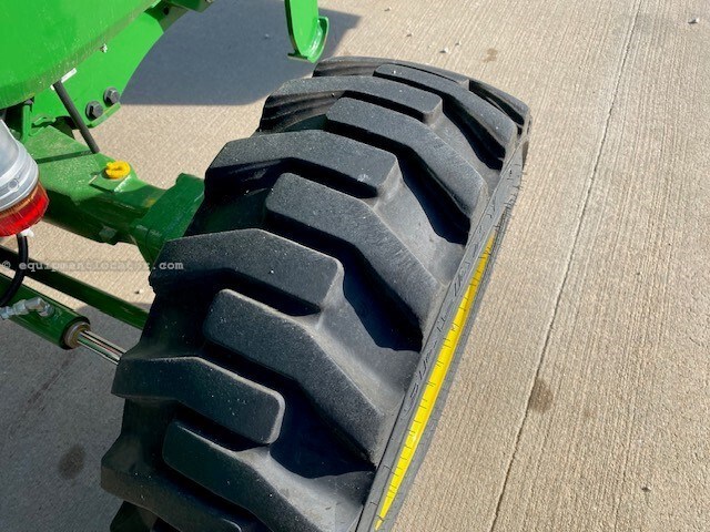 2022 John Deere 4066R Image 23