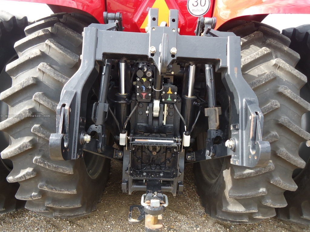 2020 Case IH 340 MAGNUM Image 4