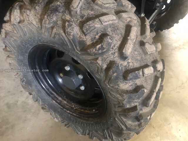 2022 John Deere 865M Image 5