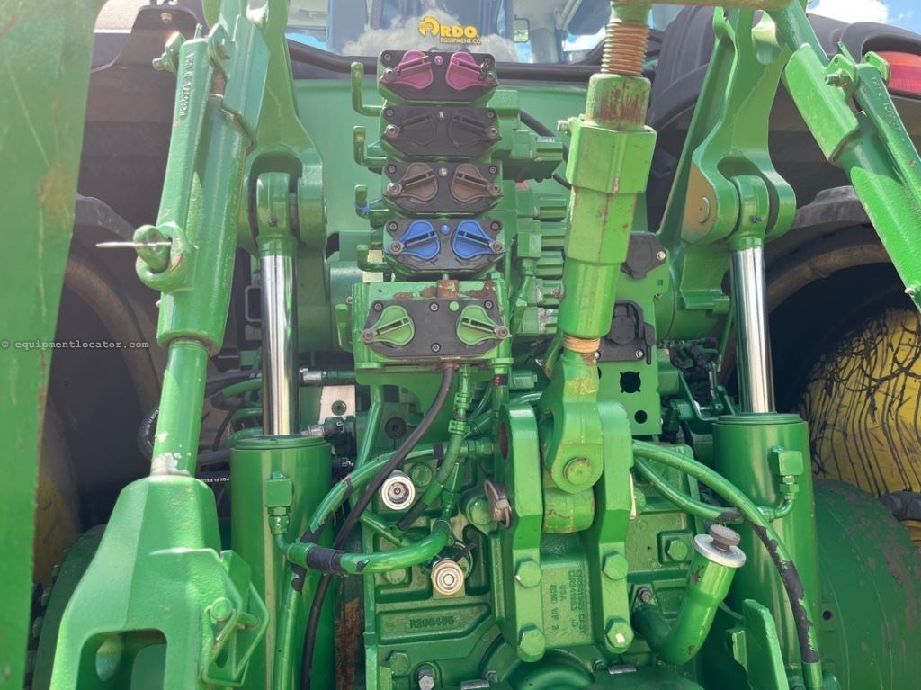 2015 John Deere 8370RT Image 16