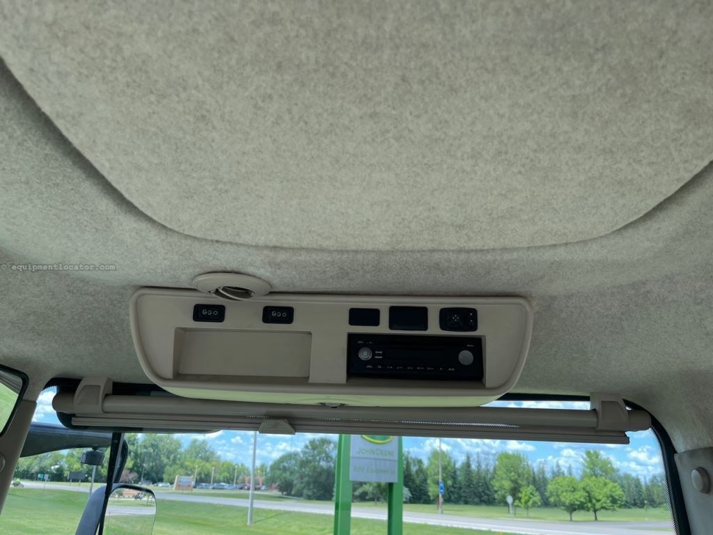 2015 John Deere 8370RT Image 33