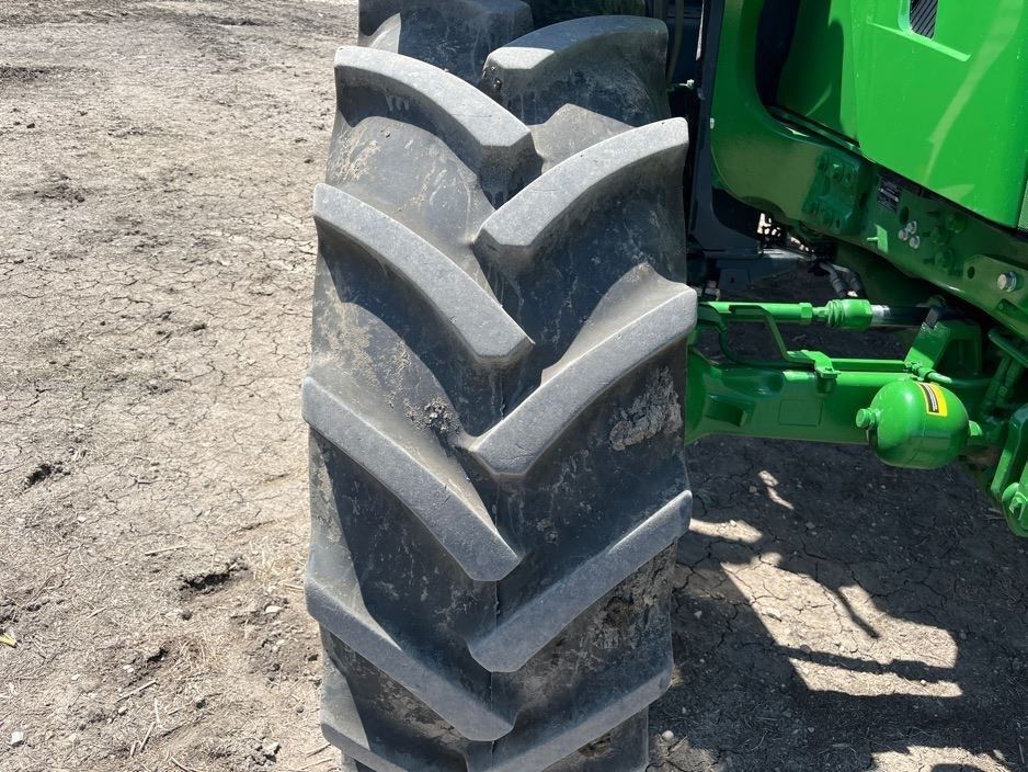 2024 John Deere 6R 155 Image 27