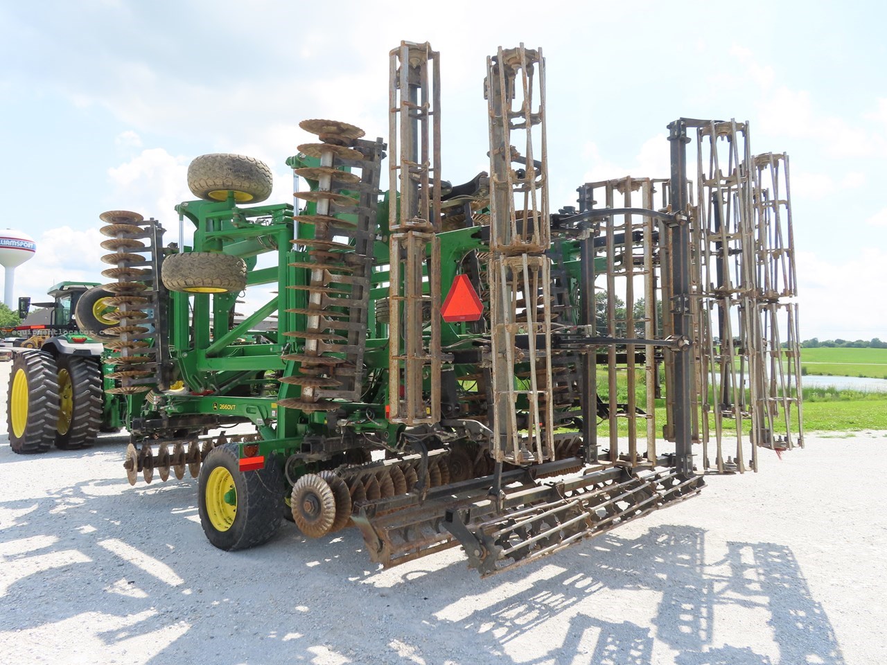 2021 John Deere 2660VT Image 7