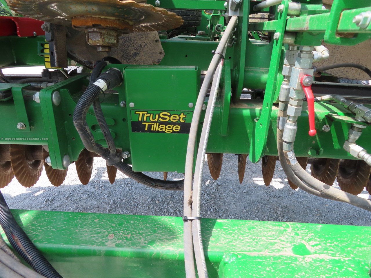 2021 John Deere 2660VT Image 12