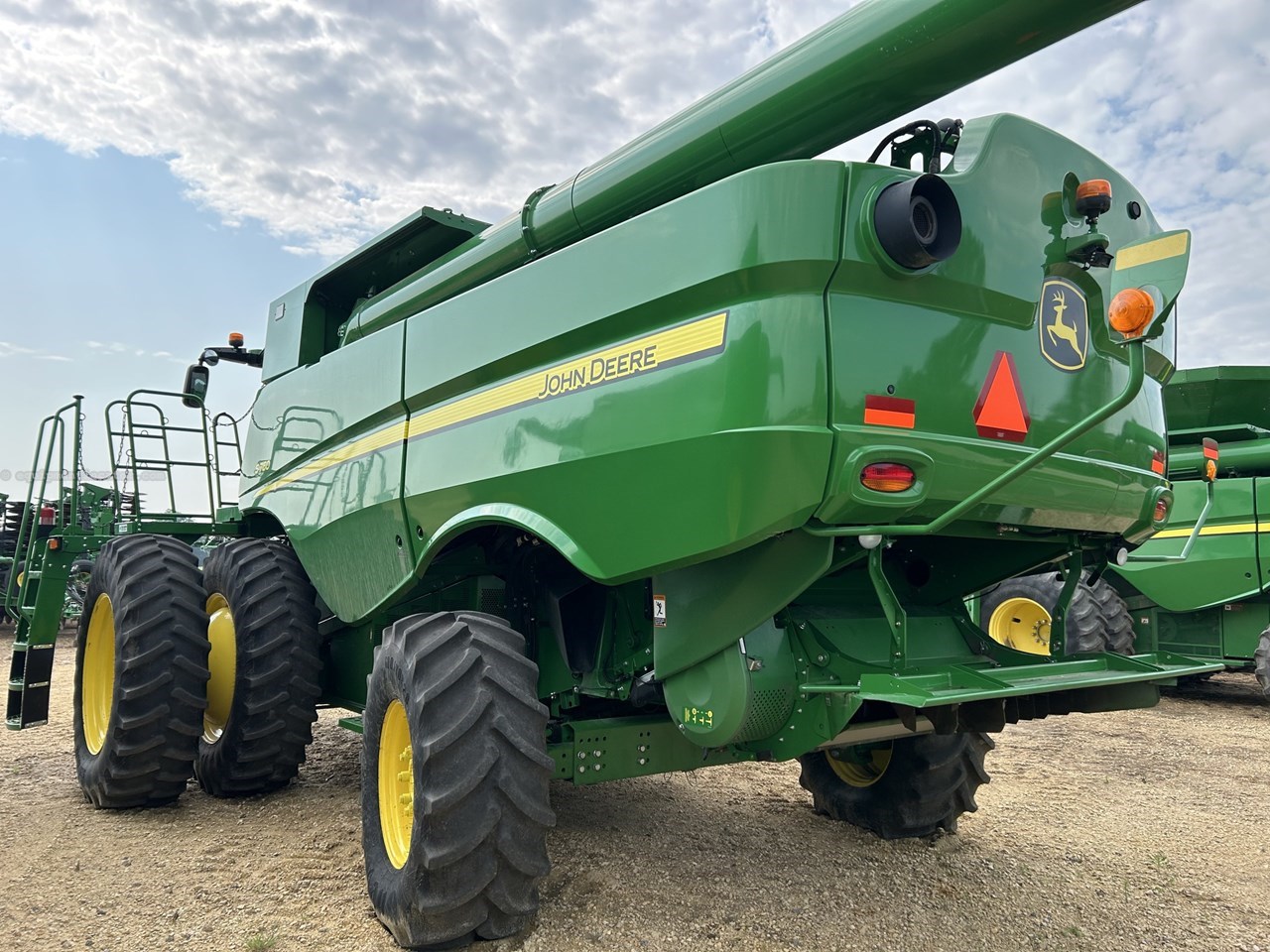 2018 John Deere S760 Image 10