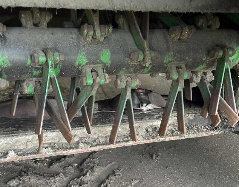 2015 John Deere 946 Image 11