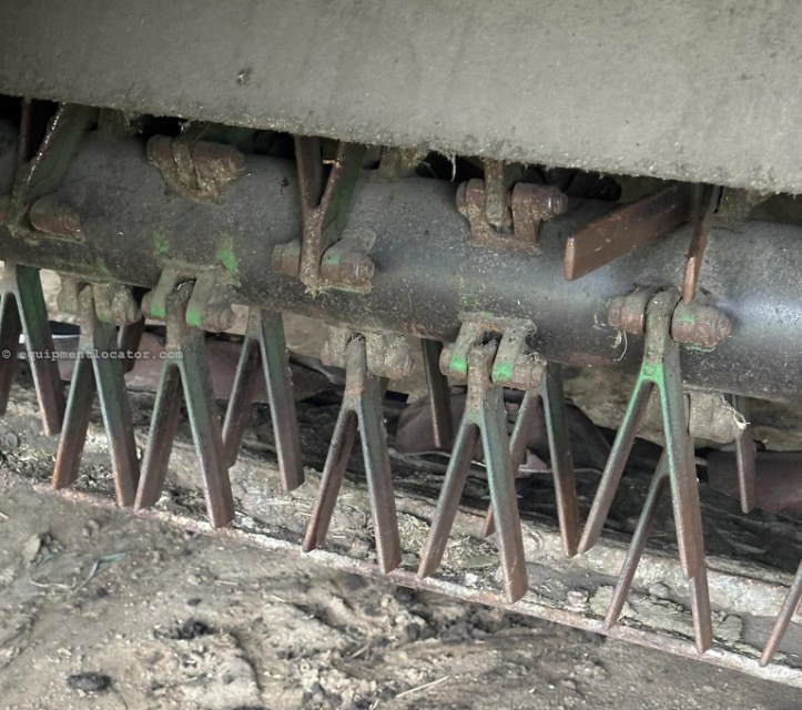 2015 John Deere 946 Image 13