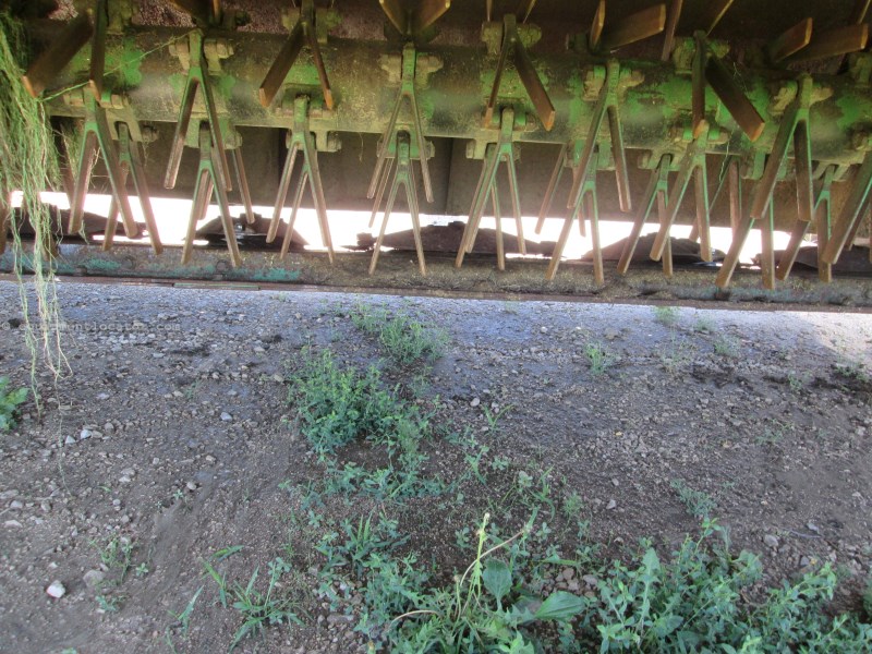 2015 John Deere 946 Image 14