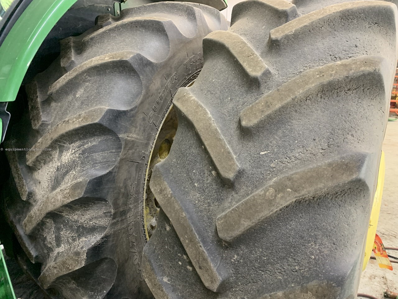 2018 John Deere 8370R Image 2