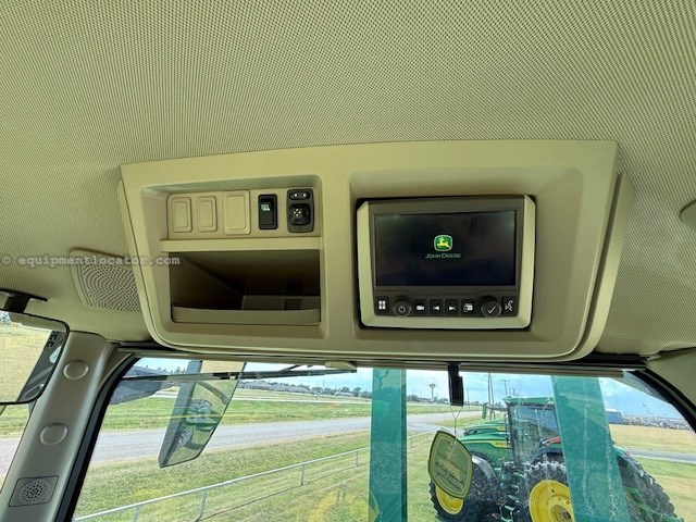 2024 John Deere 8R 370 Image 31