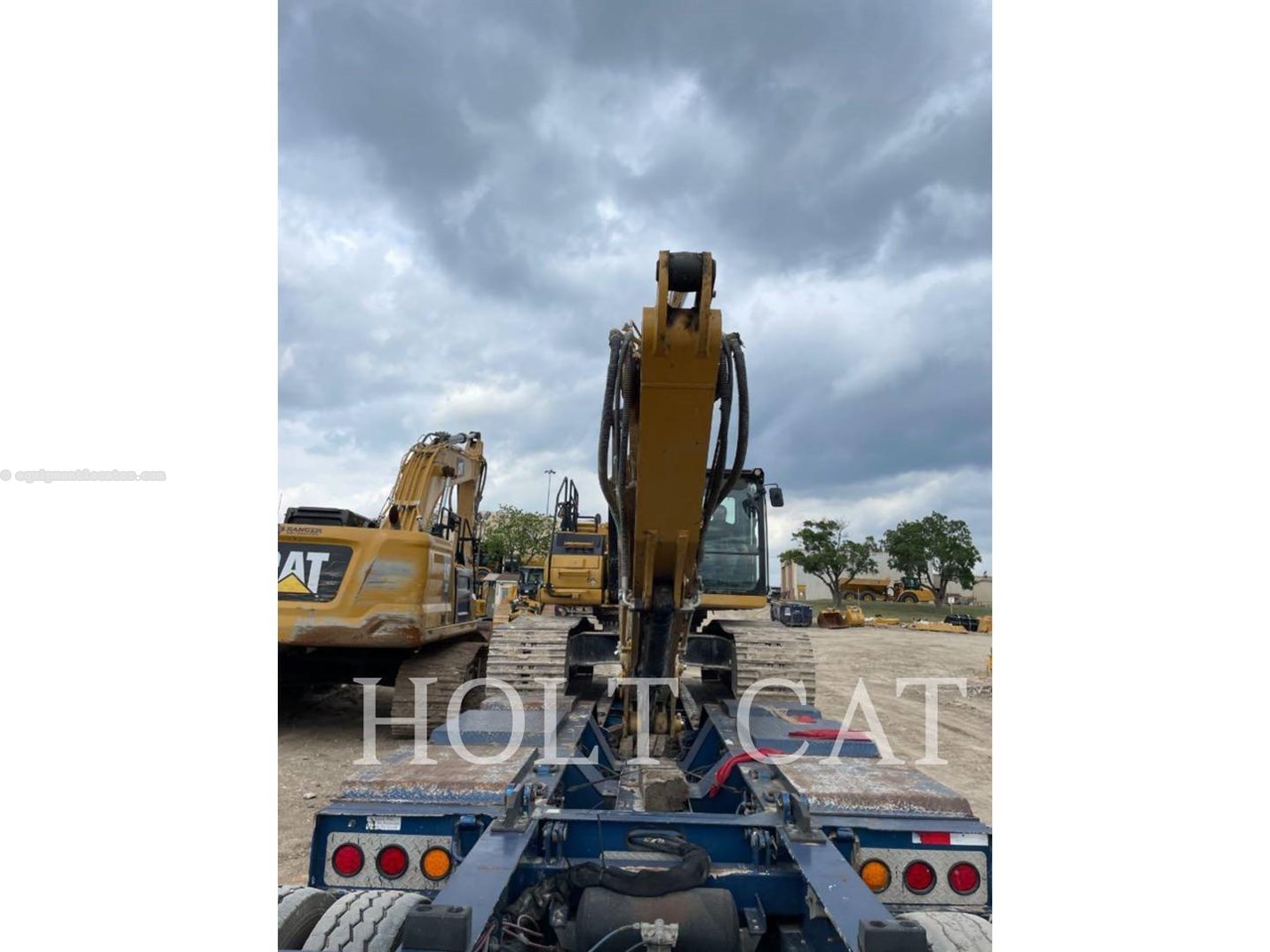 2023 Caterpillar 340 12 TC Image 3