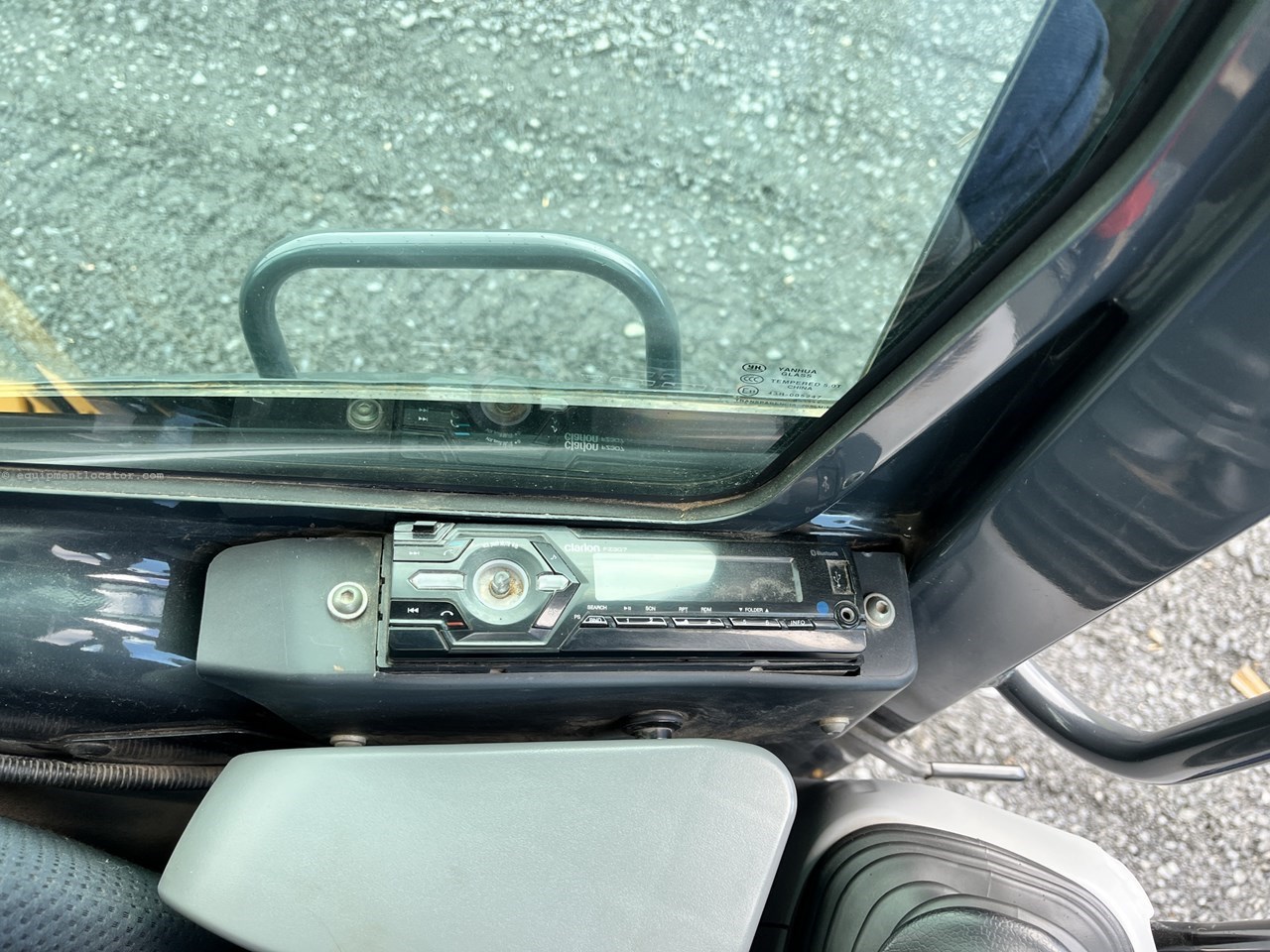 2018 John Deere 35G Image 21