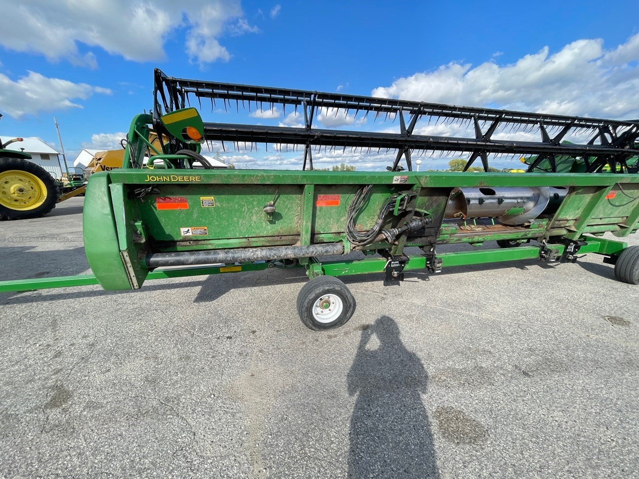 2004 John Deere 625F Image 3