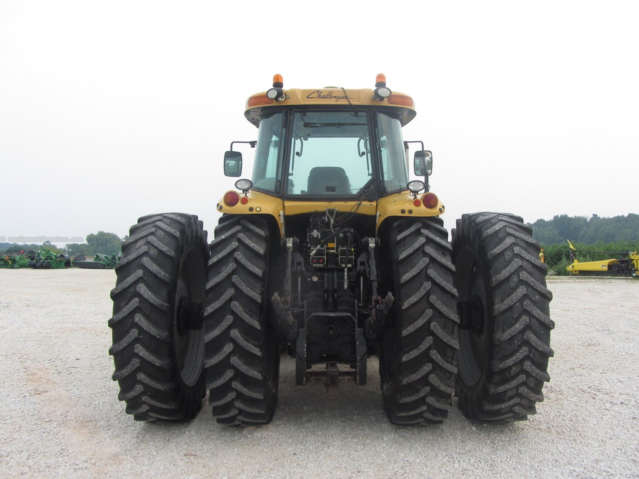 2008 Challenger MT645B Image 4