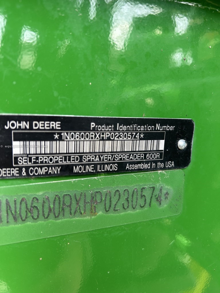 2023 John Deere 600R Image 8