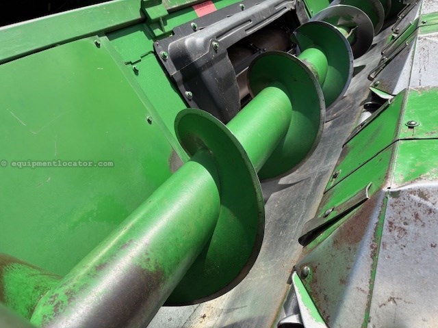 John Deere 444 Image 12