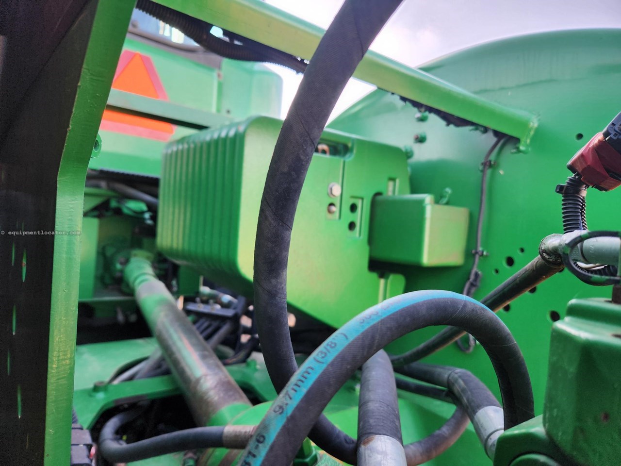 2012 John Deere 9560R Image 10