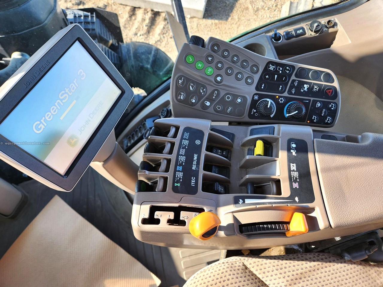 2012 John Deere 9560R Image 20