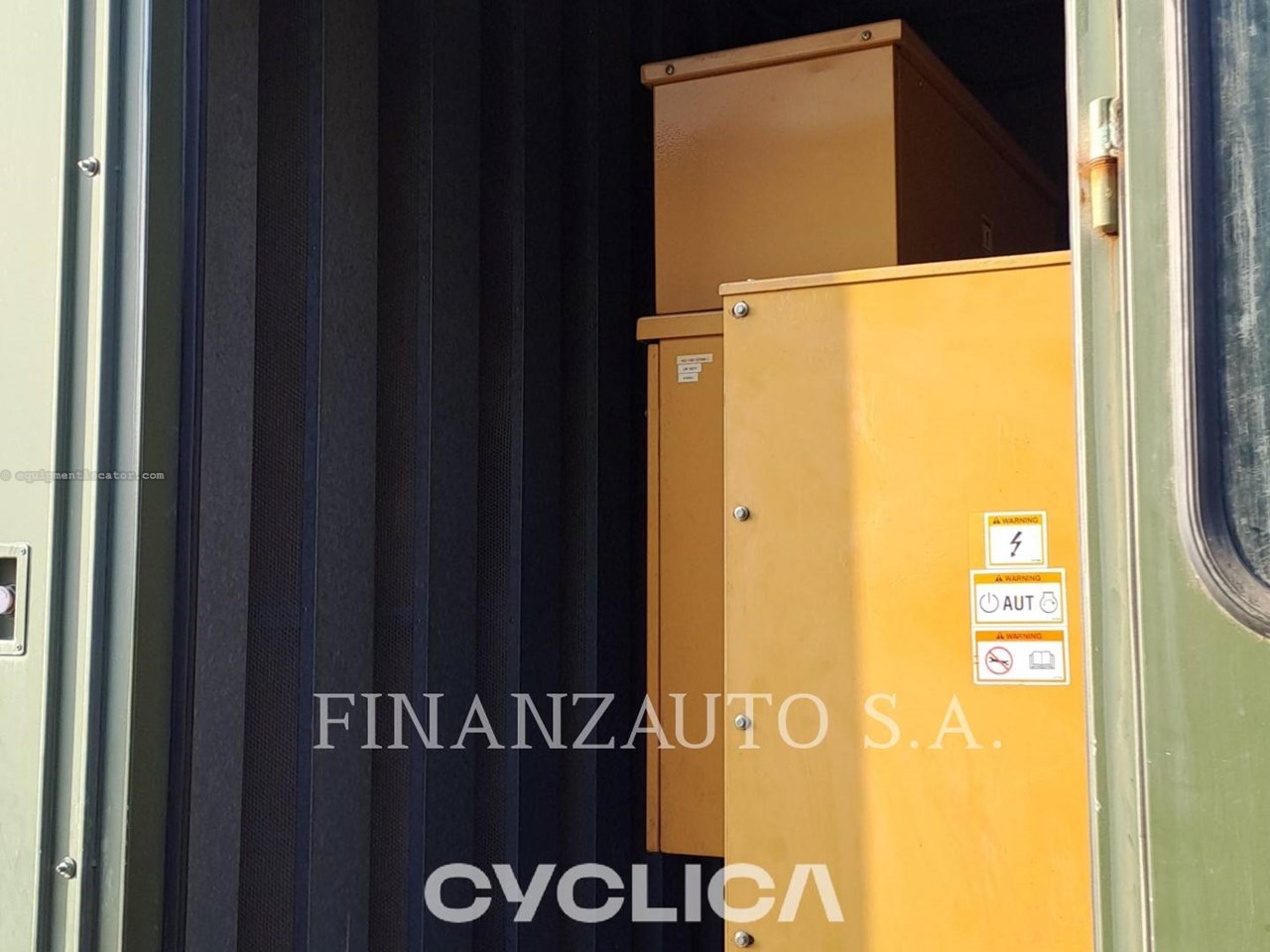 2003 Caterpillar 3512 Image 10