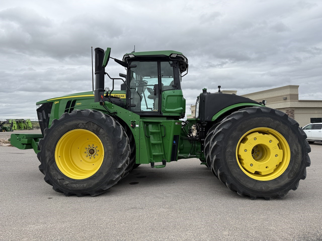 2022 John Deere 9R 590 Image 2