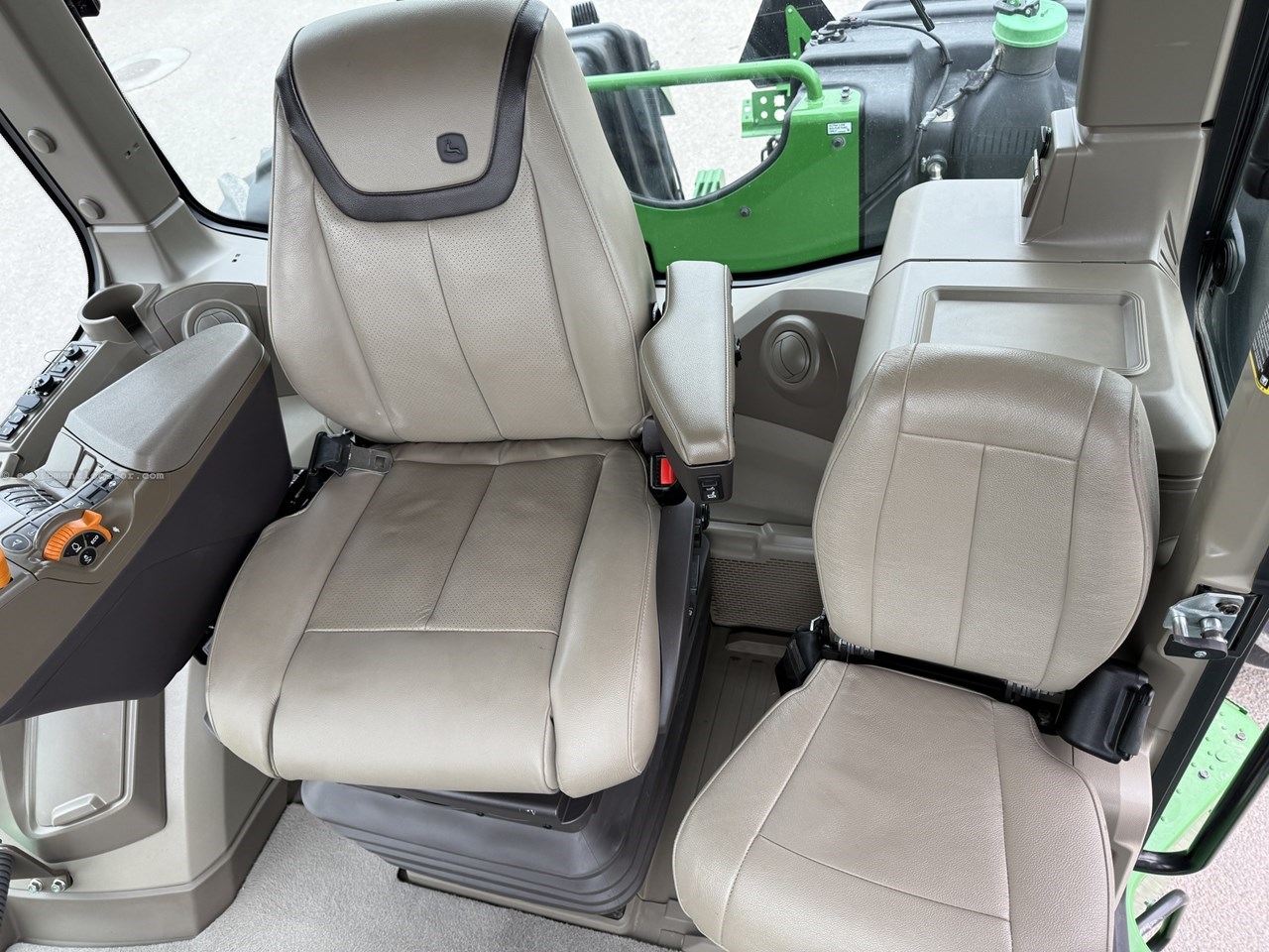 2022 John Deere 9R 590 Image 13