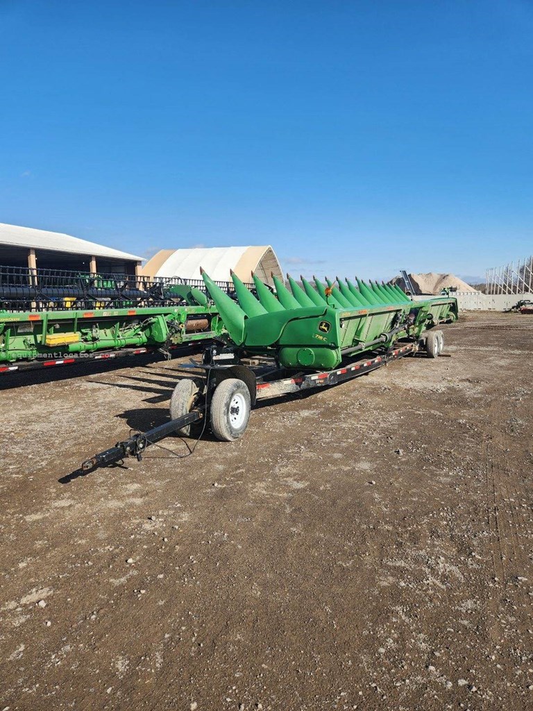 2019 John Deere 716C Image 2