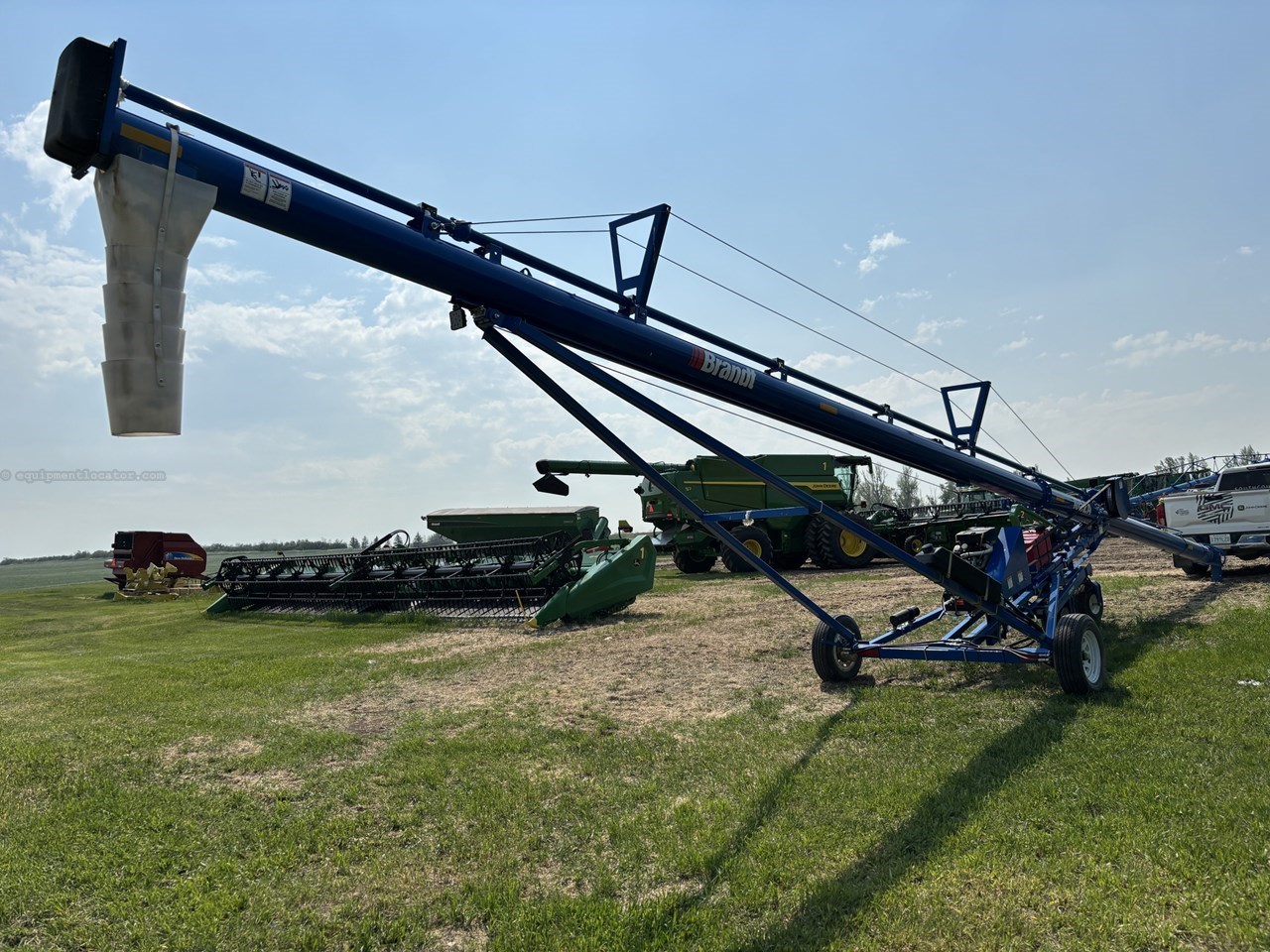 2023 Brandt 1052 Image 3