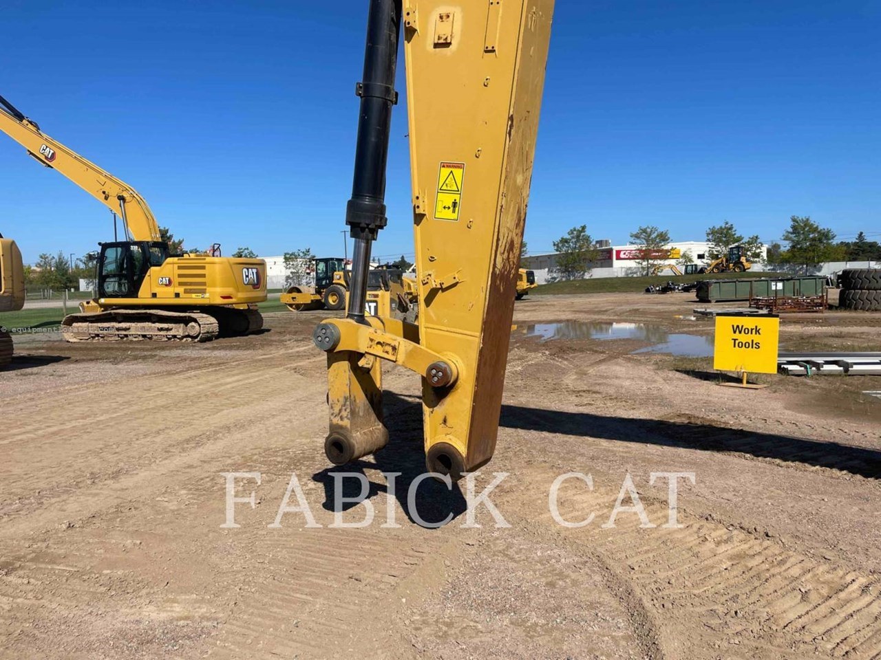 2017 Caterpillar 349F Image 9