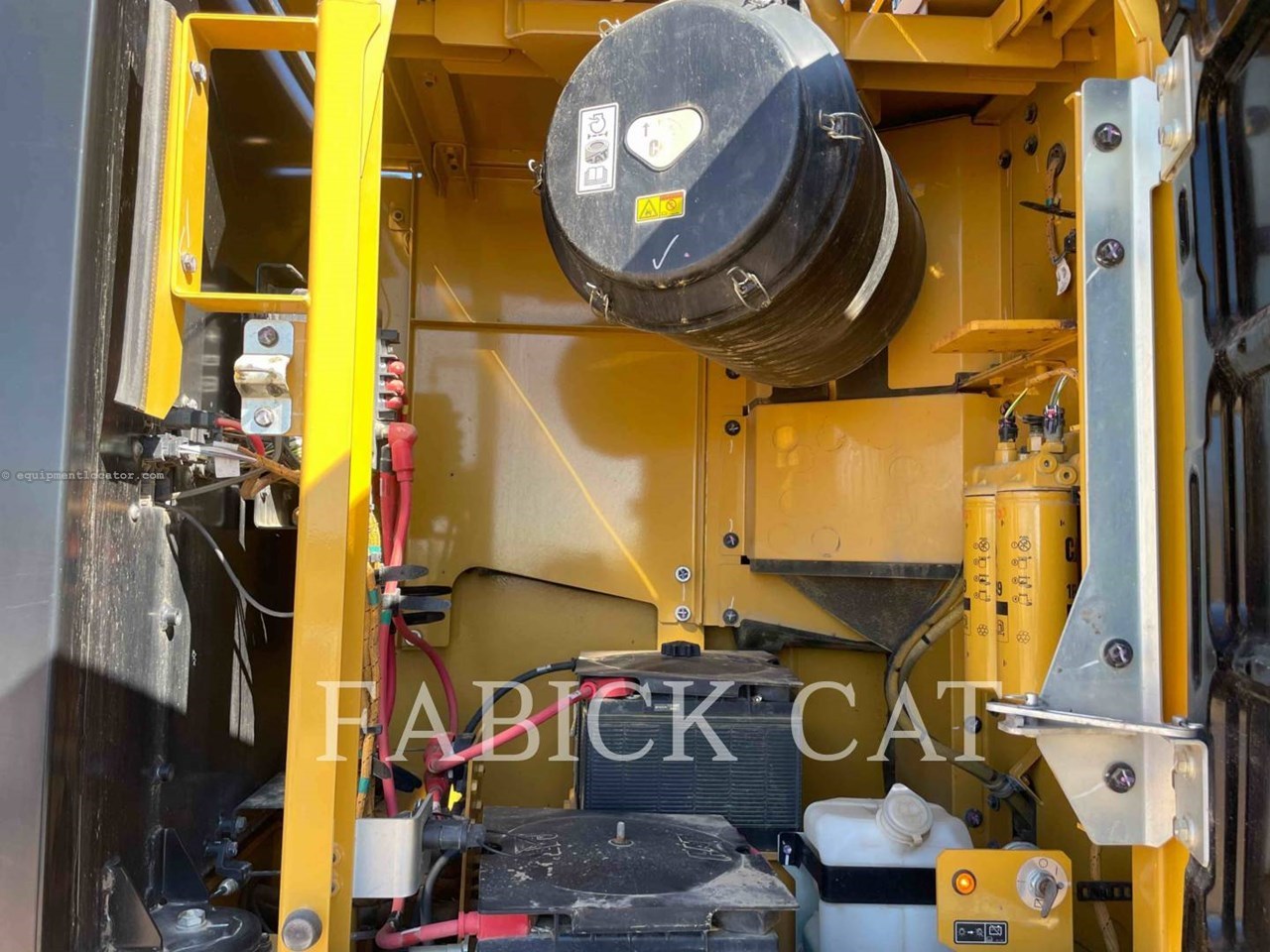 2017 Caterpillar 349F Image 17