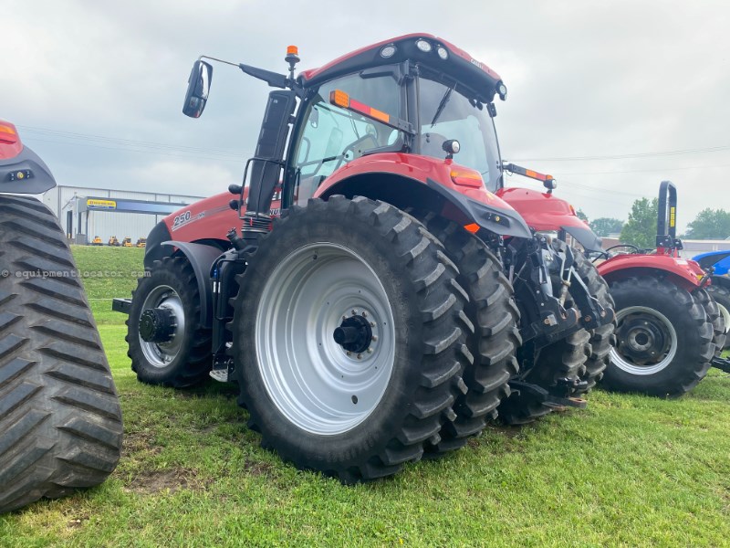 2021 Case IH Magnum 250 AFS Image 4