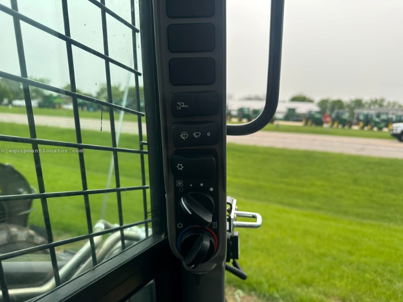 2024 New Holland C332 Image 17