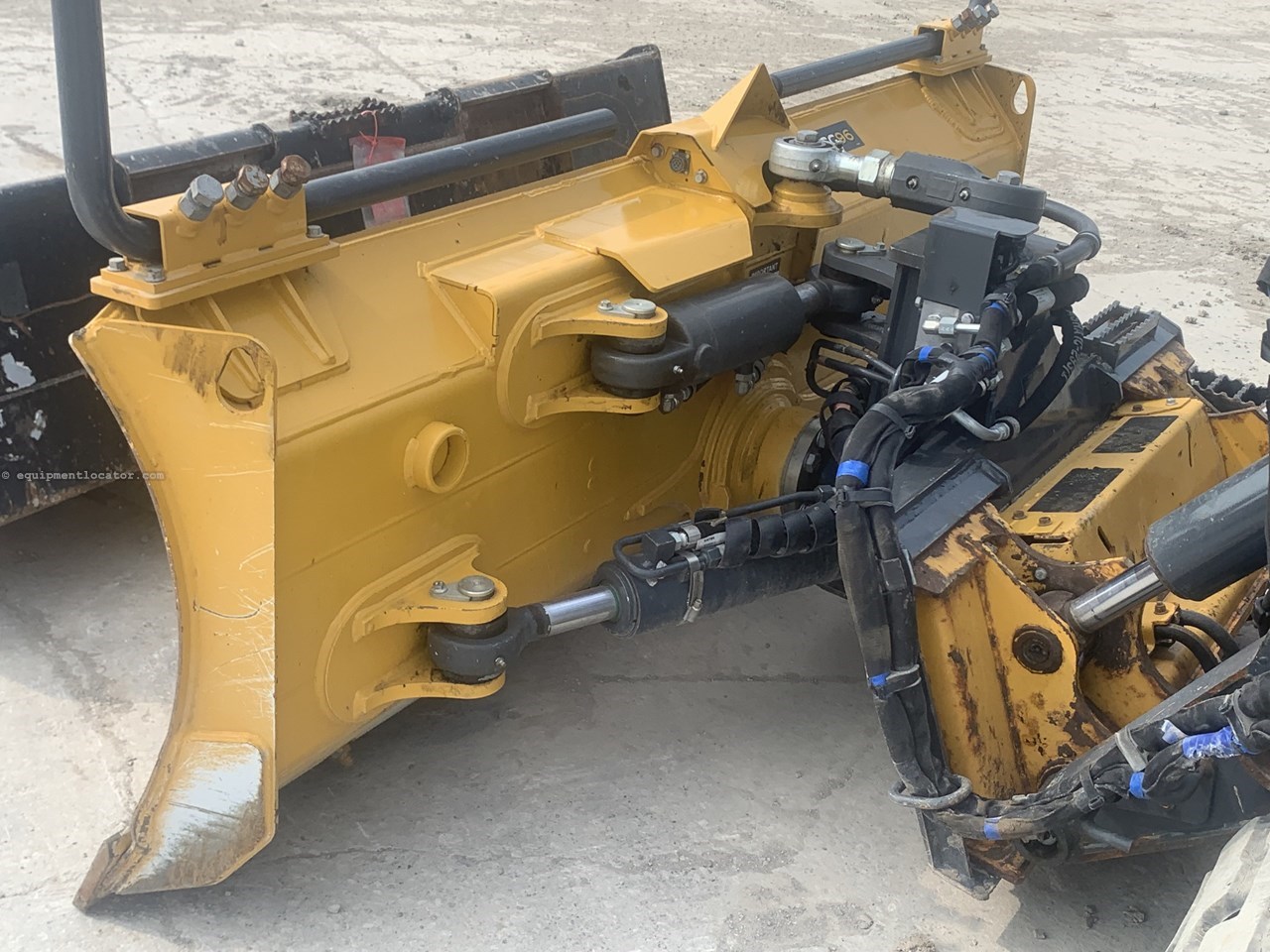 2023 John Deere 333G Image 15