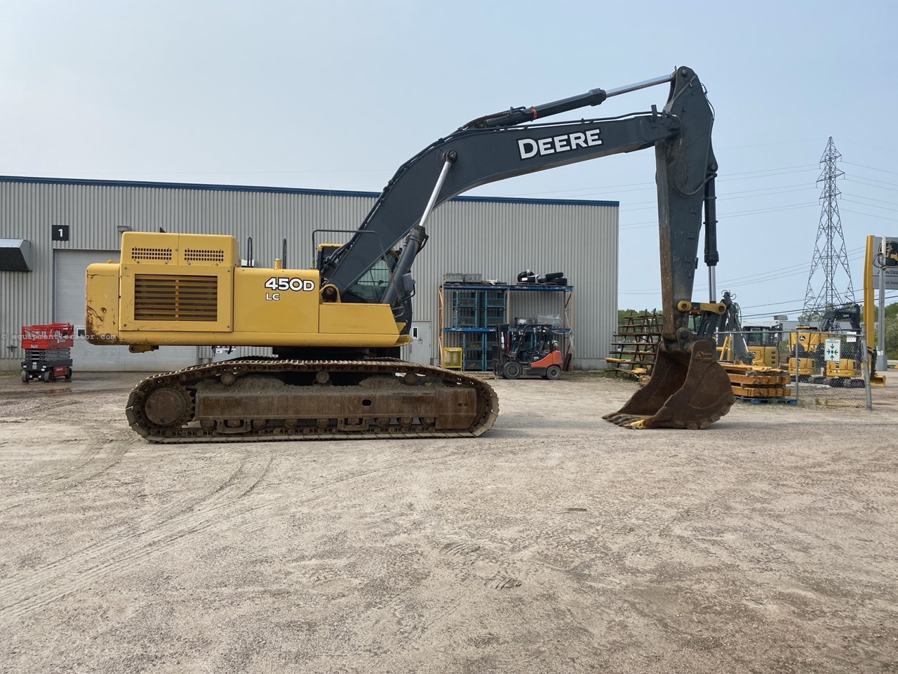 2010 John Deere 450D LC Image 4