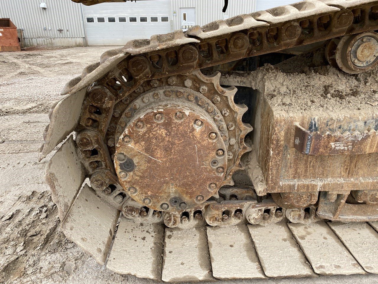 2010 John Deere 450D LC Image 11