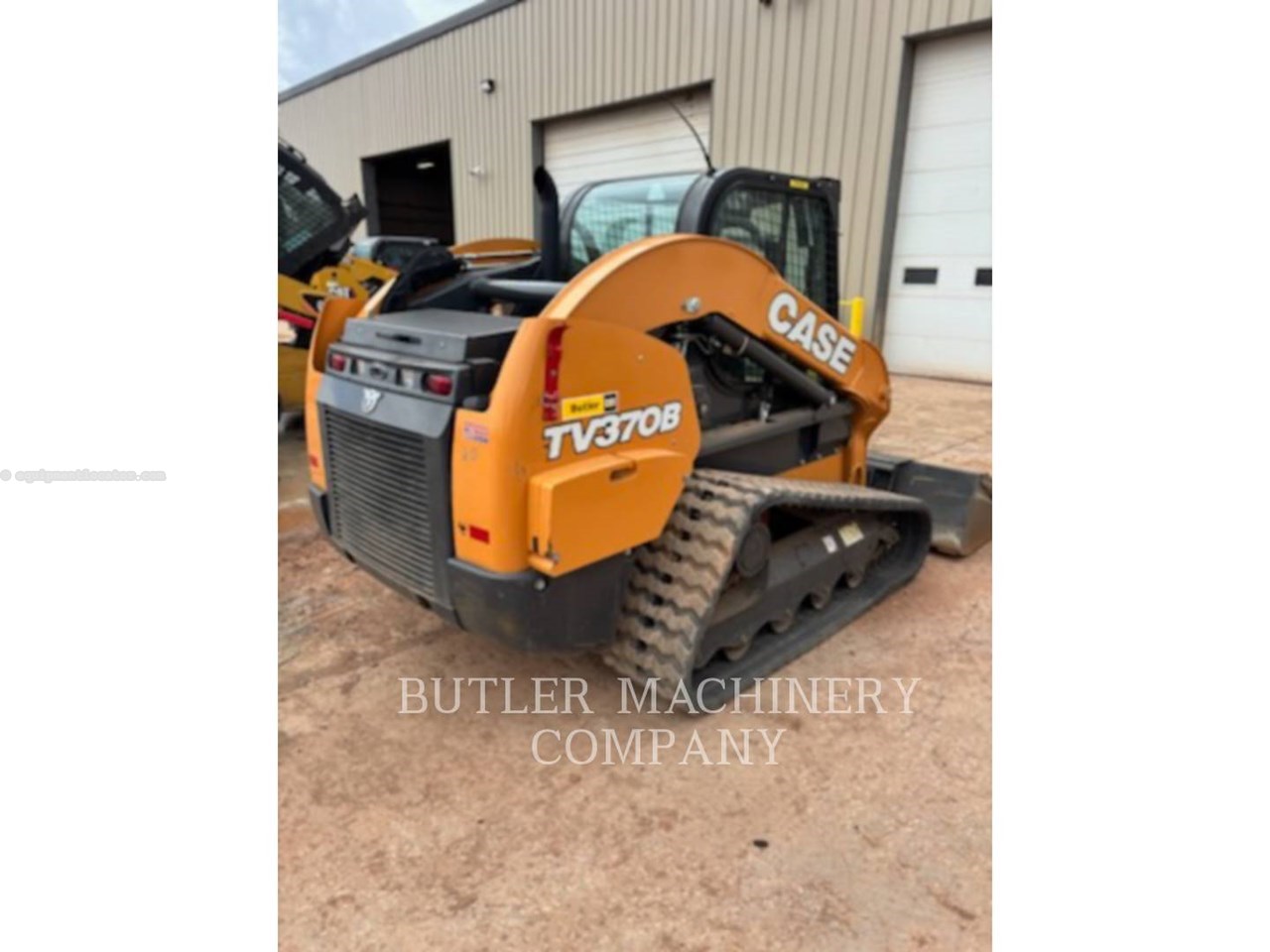 2023 Case TV370B Image 3