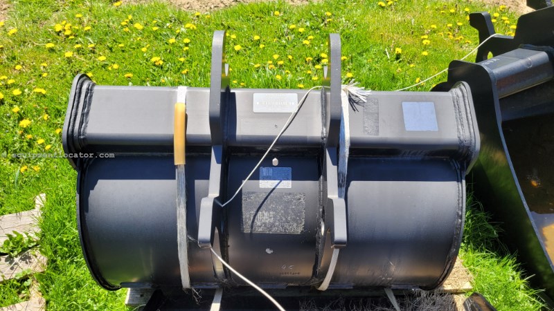 John Deere BYT10995 Image 2