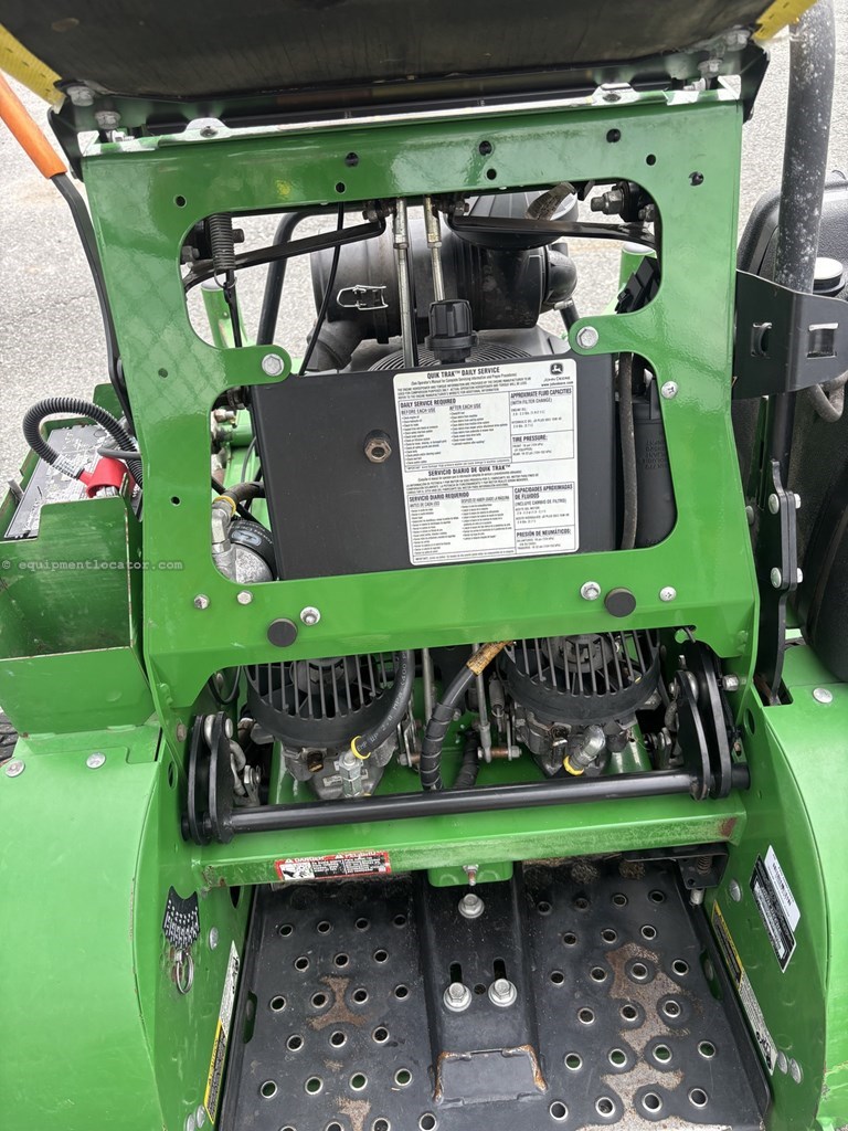 2019 John Deere 652R Image 4