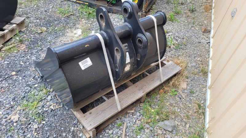 John Deere BYT11914 Image 2