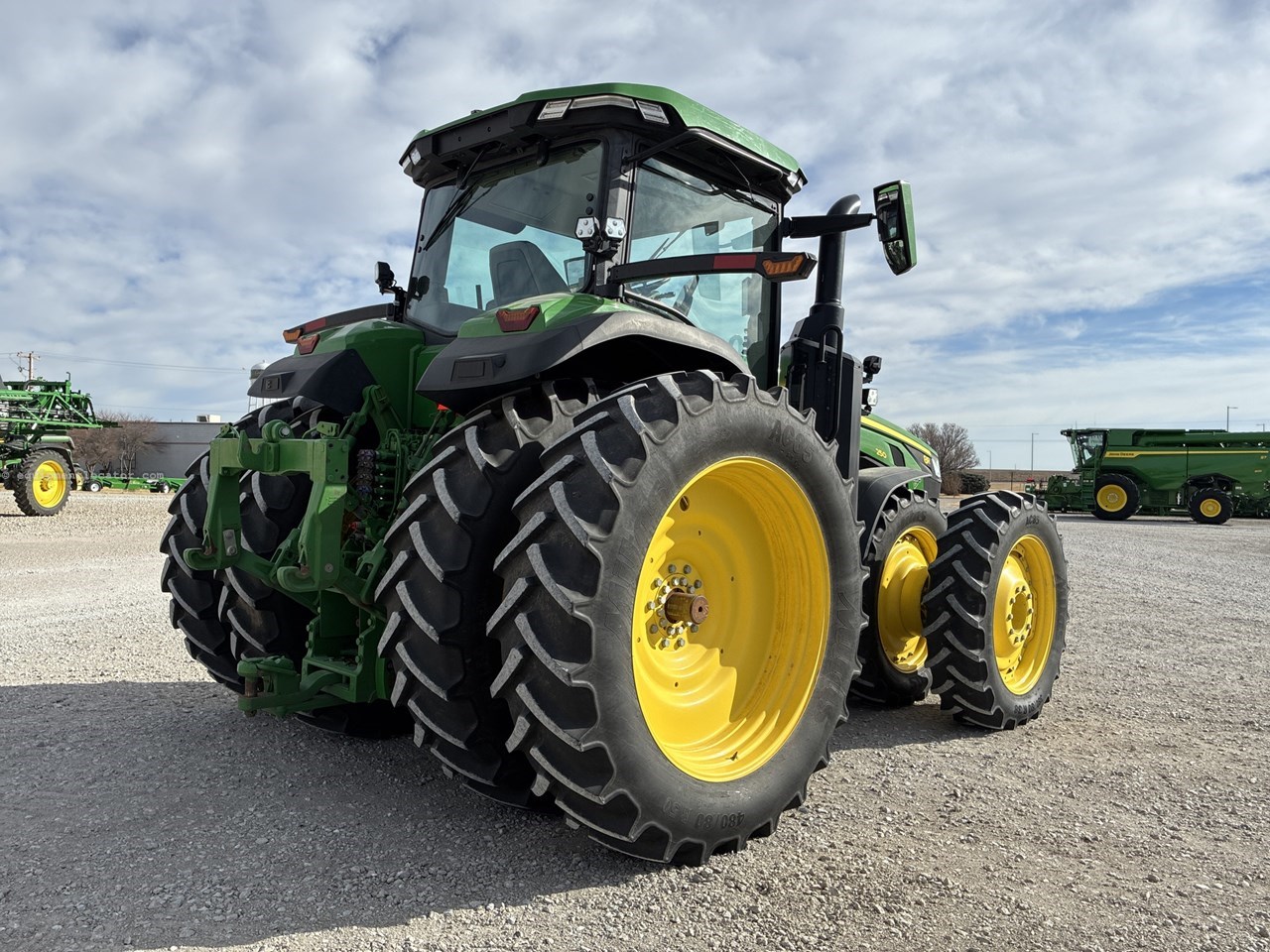 2024 John Deere 8R 250 Image 5