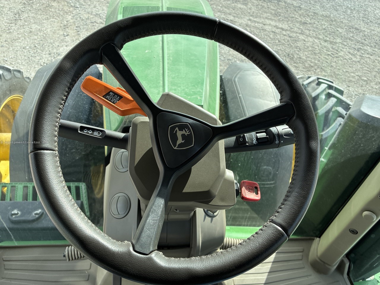 2024 John Deere 8R 250 Image 10