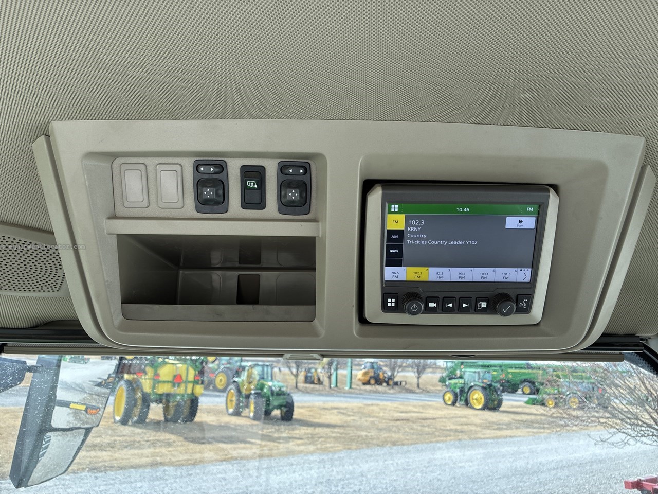 2024 John Deere 8R 250 Image 12