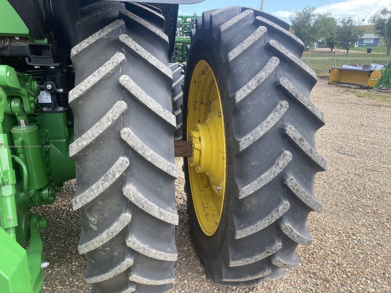 2024 John Deere 8R 410 Image 6