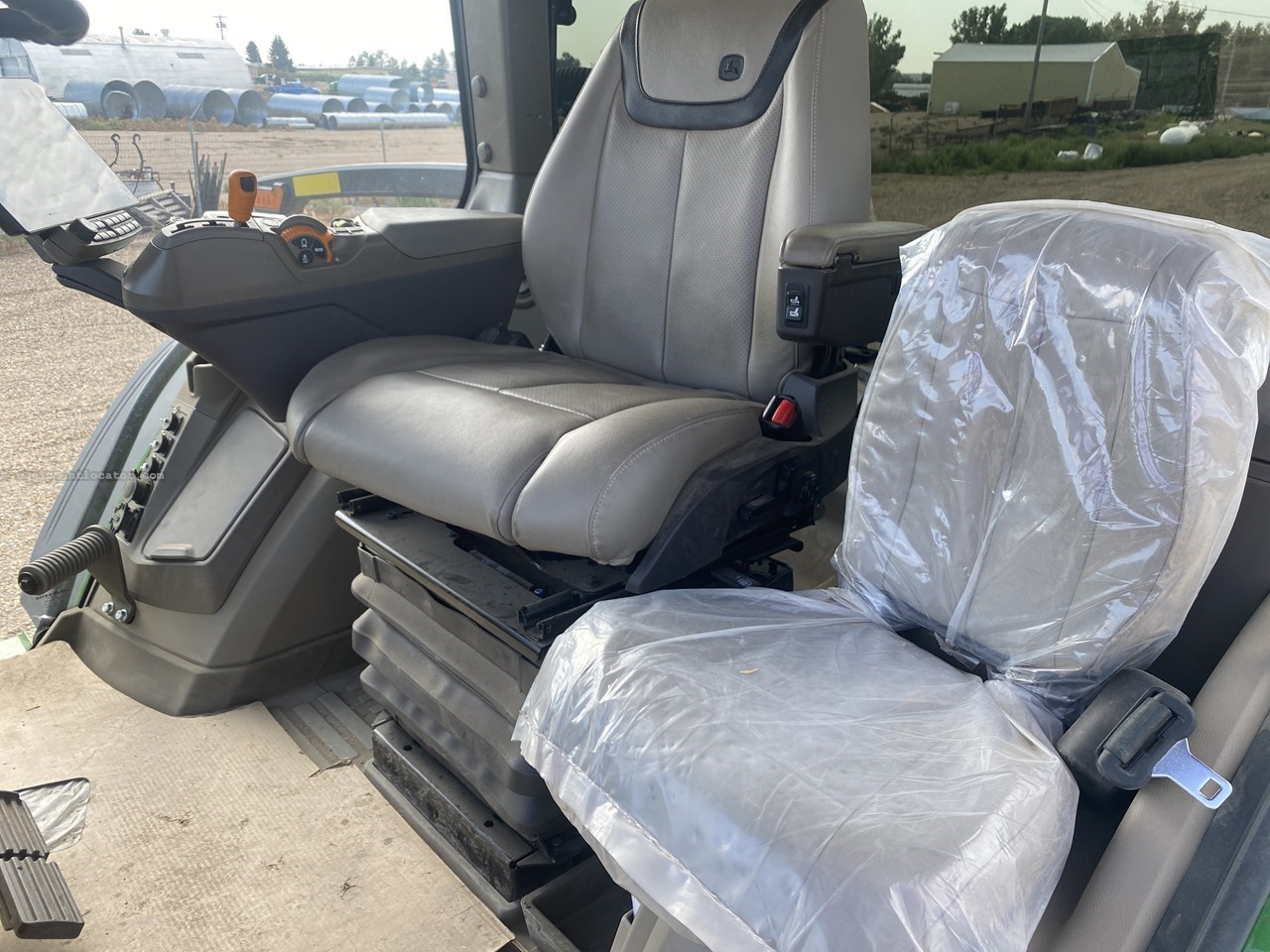 2024 John Deere 8R 410 Image 17