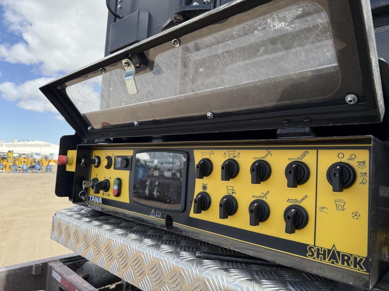 2025 Miscellaneous 440DT Image 5