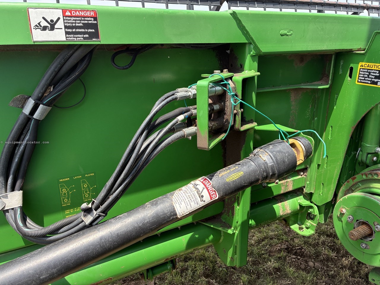2010 John Deere 635F Image 12